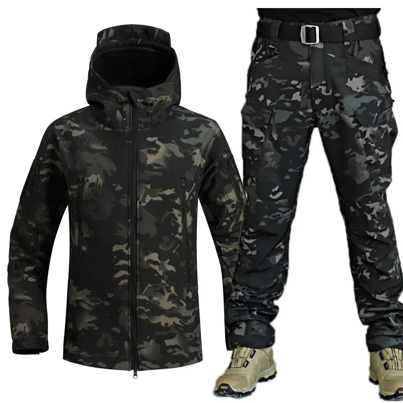 Winter Thicken Men Camo Suit Waterproof Tactical Training Set Multi-pocket Hooded Jacket Fleece Pants Outdoor Hunting 2-piece