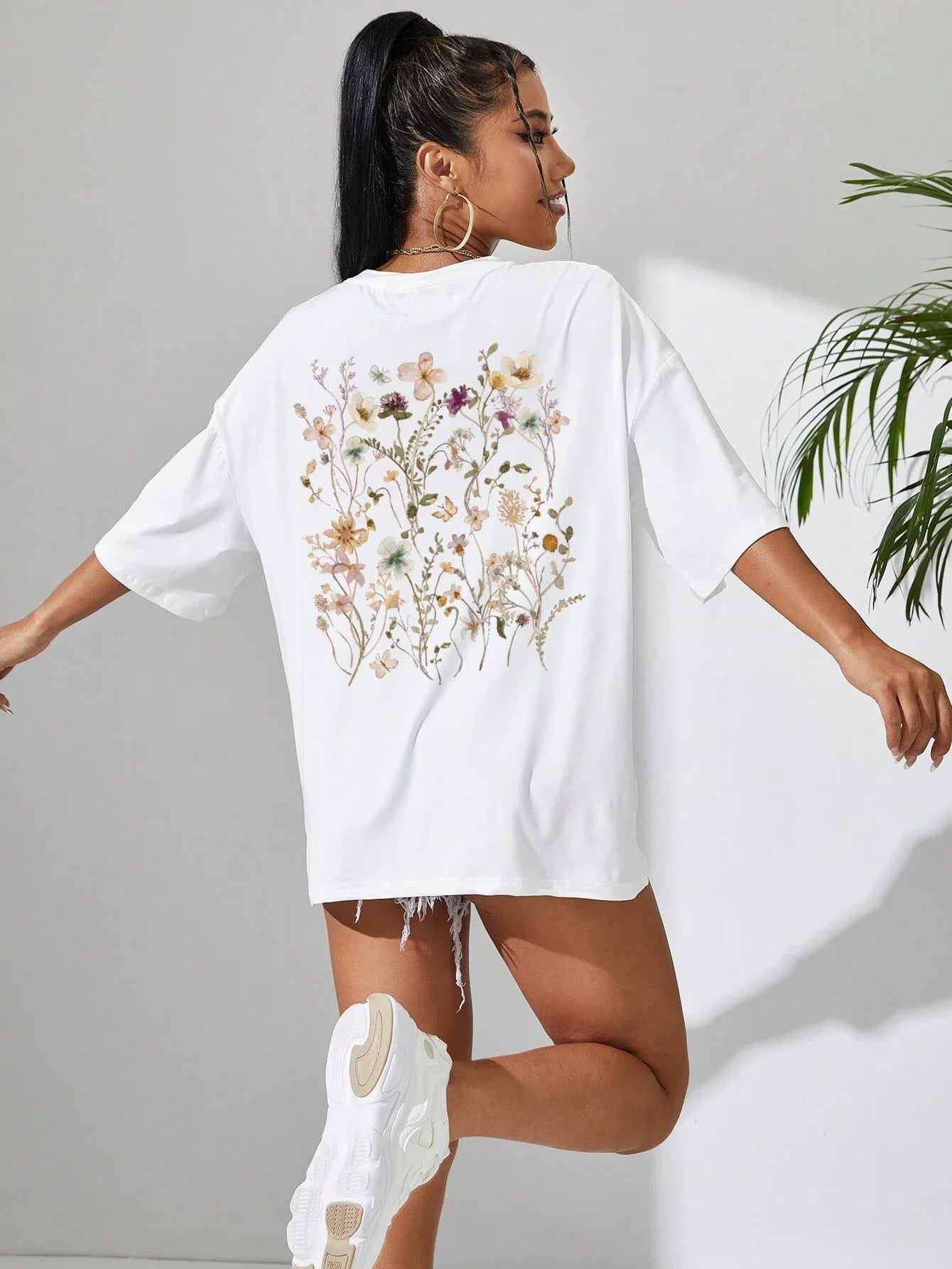 Beautiful flower clusters Print Cotton Women T-Shirts Casual Breathable Soft Short Sleeve Tops Loose Comfortable Street Clothes